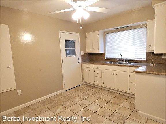 5th image of 2400 Cedar Ave #2400