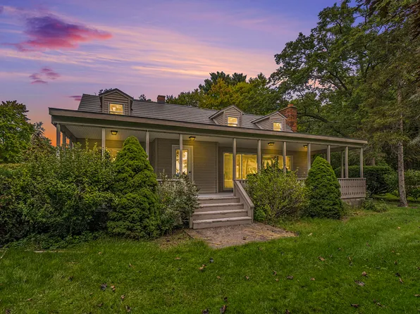 15364 Leonard Rd, Spring Lake, MI 49456