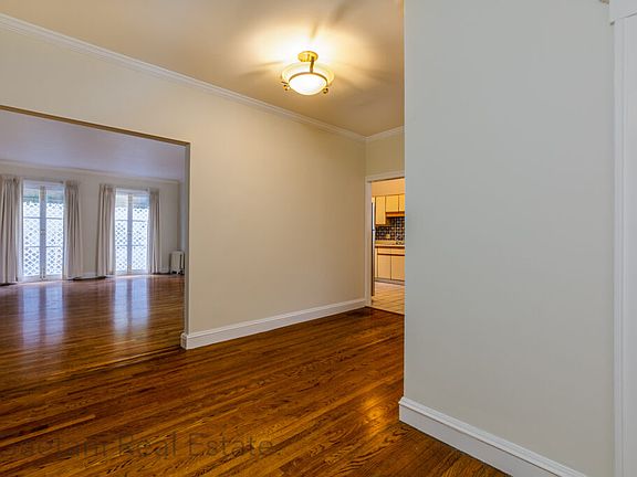 2nd image of 1831 Pacific Ave #104