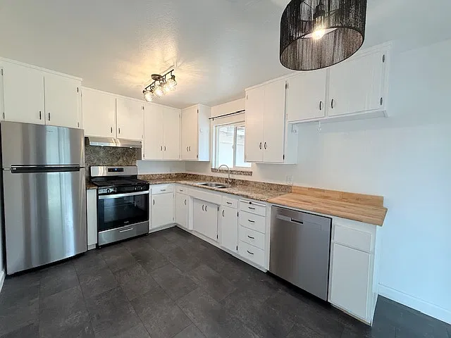 226 Getchell St — Photo 7