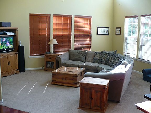 3rd image of 1382 Sandcherry Ln