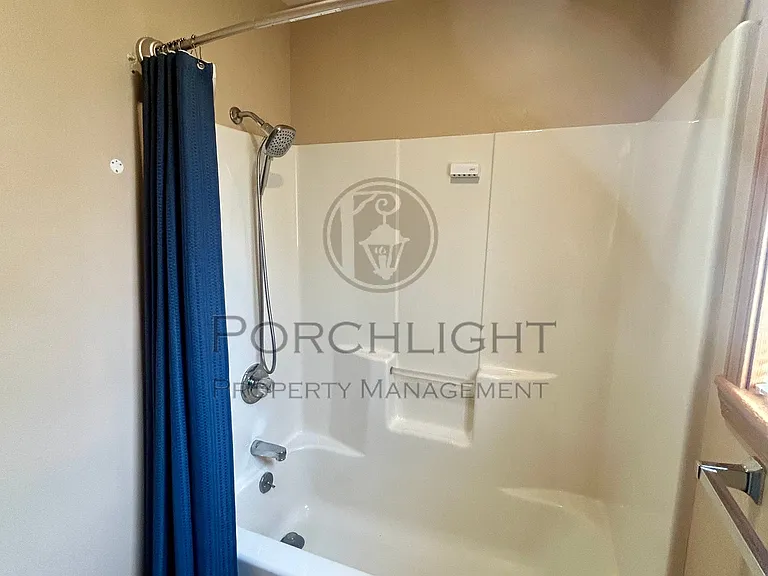 804 E Maberry Dr — Photo 21