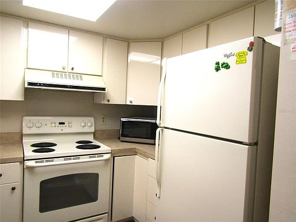 2nd image of 4632 Ringwood Mdw #28