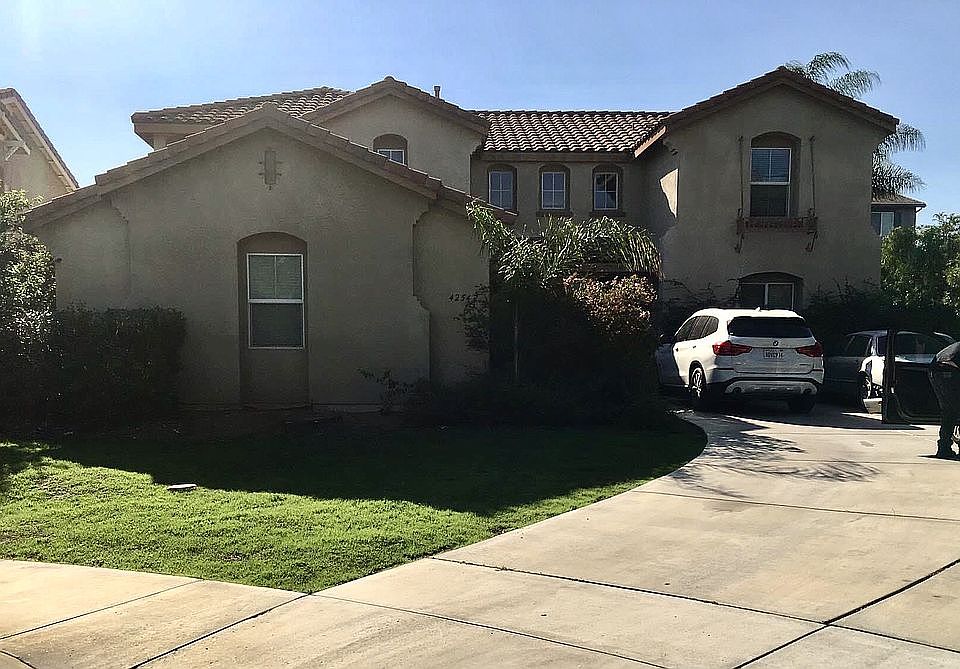 2nd image of 42547 Jolene Ct