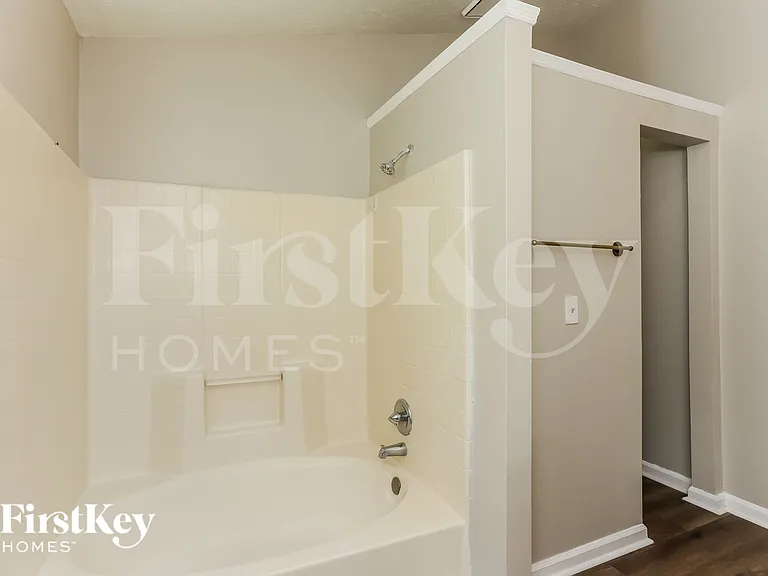 1717 Bertram Ln SW — Photo 13