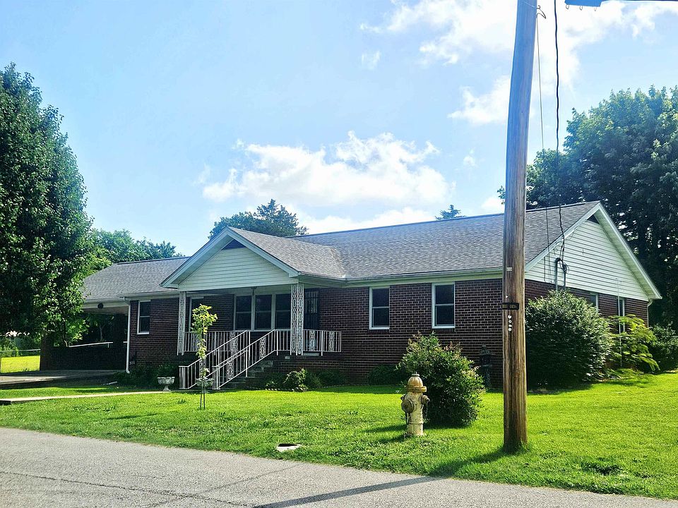 1st image of 511 Spring St