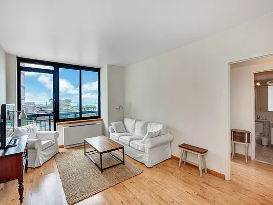 Sold by Sotheby's International Realty | media 7