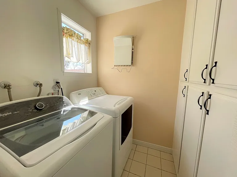 1206 Llama Ct — Photo 24