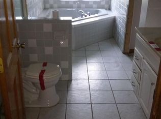 2354 Utley Rd, Flint, MI 48532