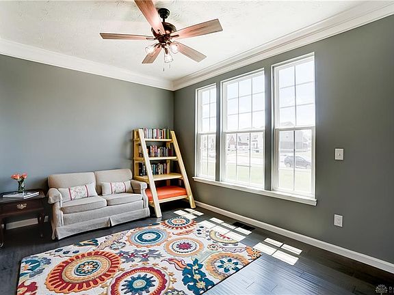 3rd image of 8747 Elysee Cir