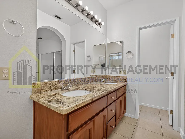 8072 Bothwell Dr — Photo 28