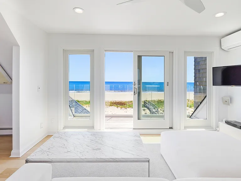 687 Dune Rd — Photo 56