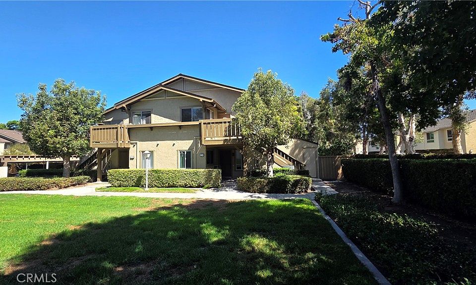 1st image of 136 Clearbrook #16