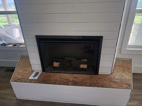 5th image of 1753 N 600th Rd E