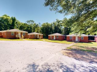 Two bedroom apartment for $1199 per month ~ 10 minutes from the Airport in a quaint and quiet com..., Charlotte, NC 28208