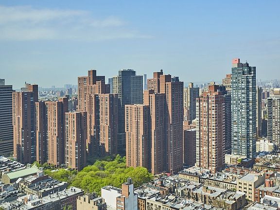 4th image of 360 E 88th St APT 37B