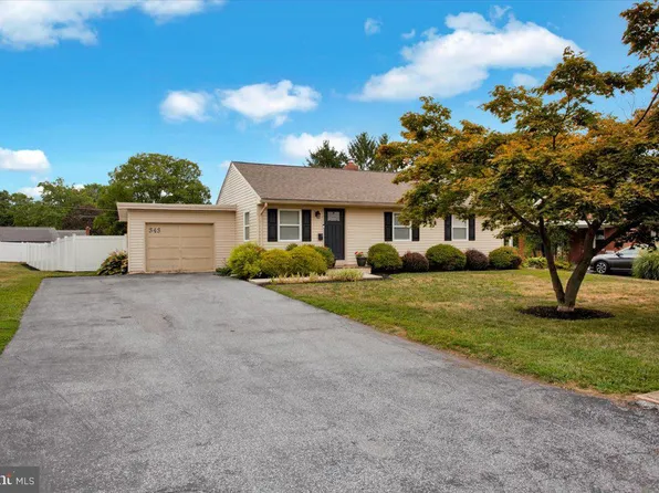 343 N Locust St, Elizabethtown, PA 17022