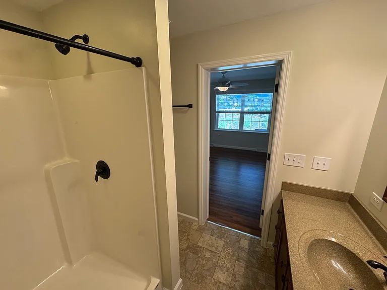 2094 Fieldcrest Dr — Photo 20