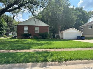 10124 Saint Martha Ln, Saint Ann, MO