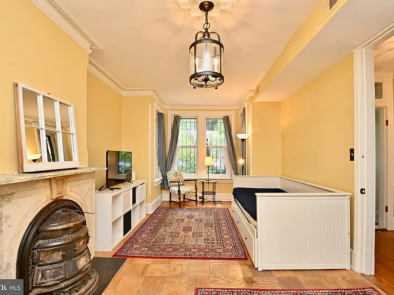 639 Massachusetts Ave NE #1 — Photo 6