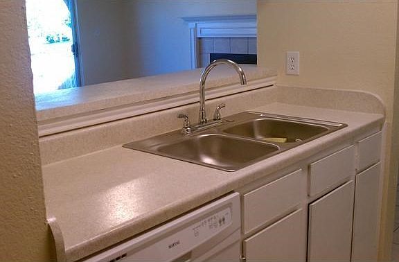 4th image of 16016 Fitchburg Cir