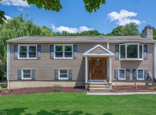 19 Highview Rd, Denville, NJ 07834