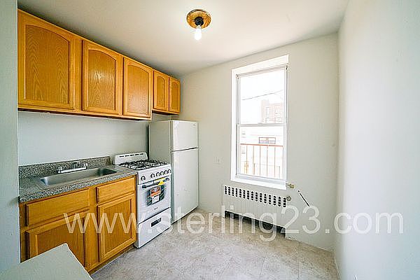 1st image of 2277 Steinway St APT 6