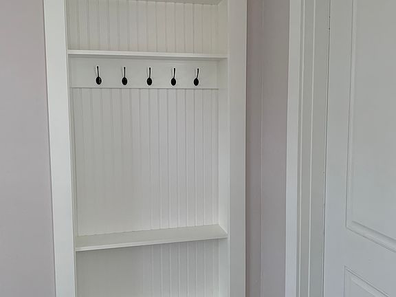 3rd image of 2060 NE 1st St #6