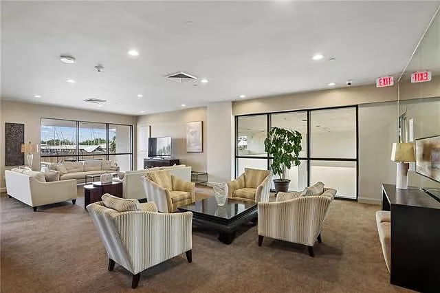 300 Lake Marina Ave #4A — Photo 4