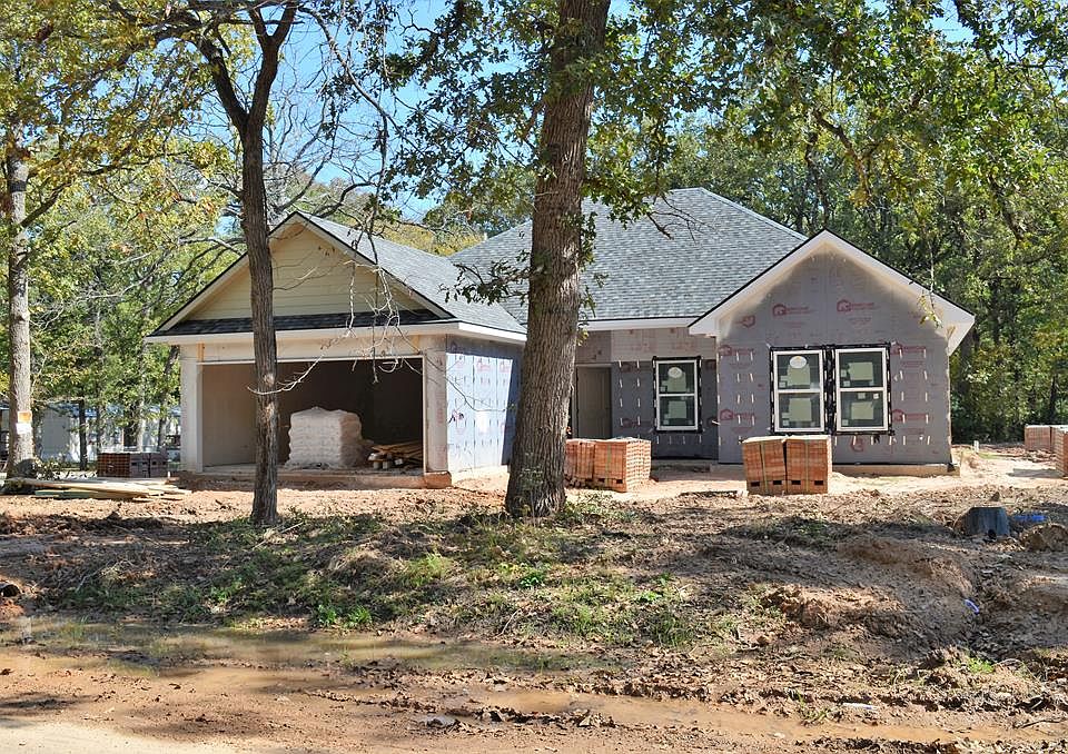 1st image of 102 Paseo Patricia St