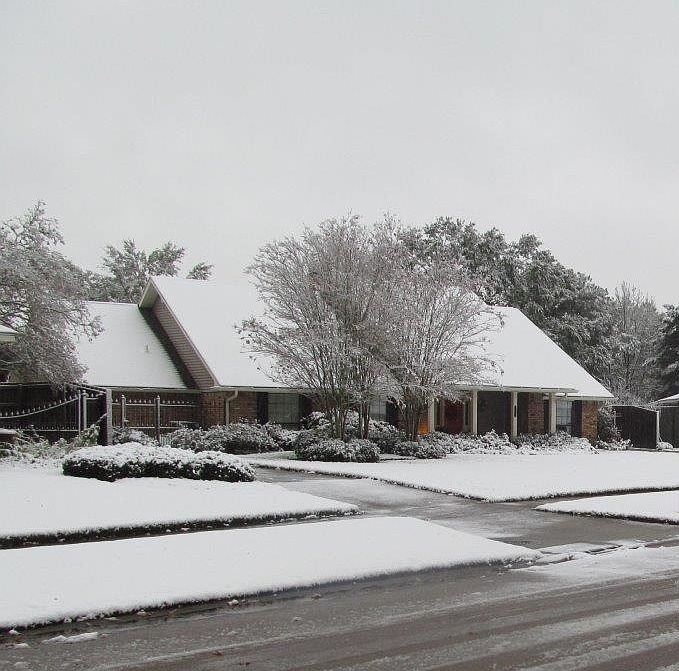 2nd image of 13524 High Ridge Ave