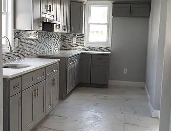 3rd image of 18810 Pineville Ln