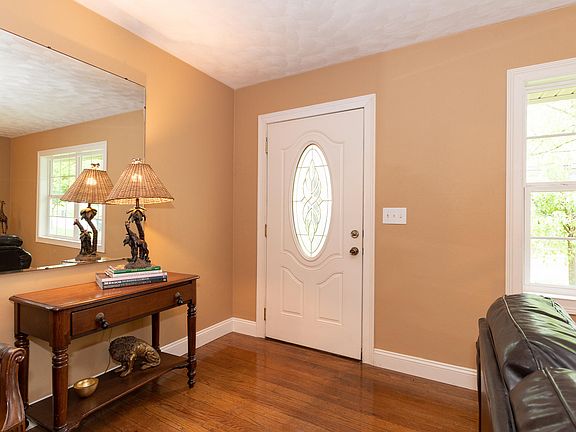 3rd image of 1019 Palmer Ave