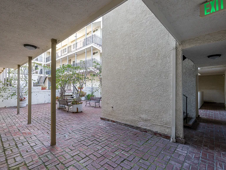 9005 Cynthia St #119 — Photo 44