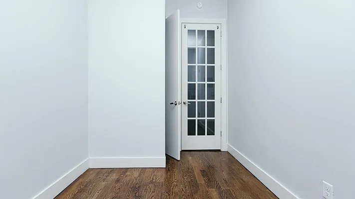 Rented by Nooklyn NYC LLC | media 22