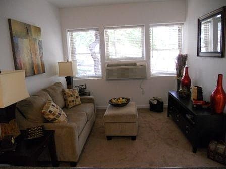 2nd image of 397 Post Rd #6