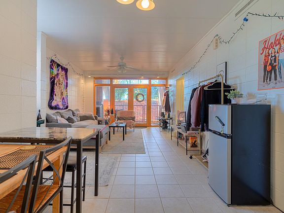 4th image of 902-C Two Brightwood Manor Dr #C2