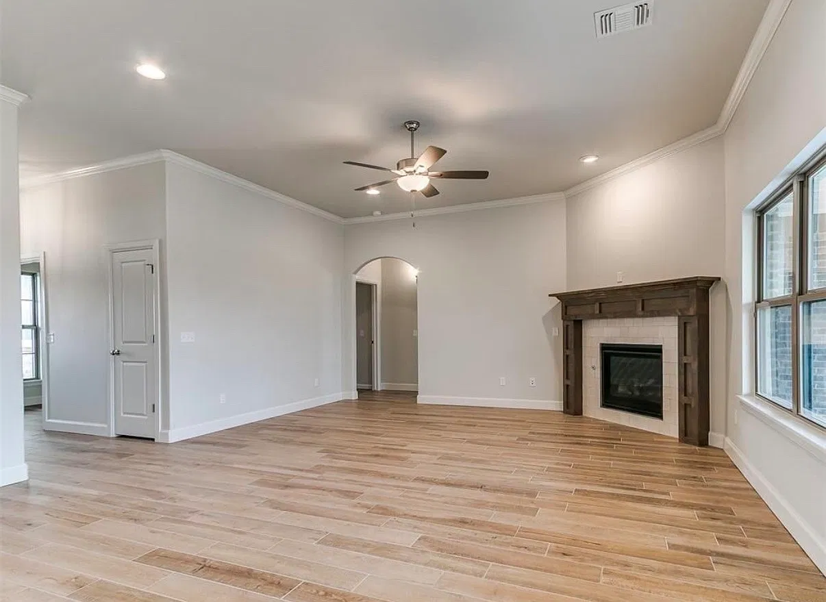 4 bed, 1747 sqft, $1,950 — Photo 4