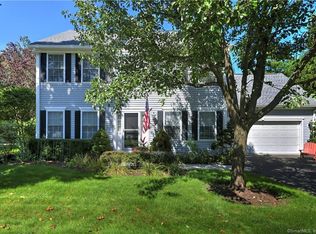 102 Silversmith Dr #102, Danbury, CT 06811