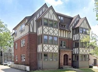 1 bed, 1.0 bath, 300 sqft, $750, Urbana, IL 61801