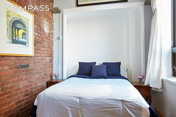 Sold by Compass | media 3
