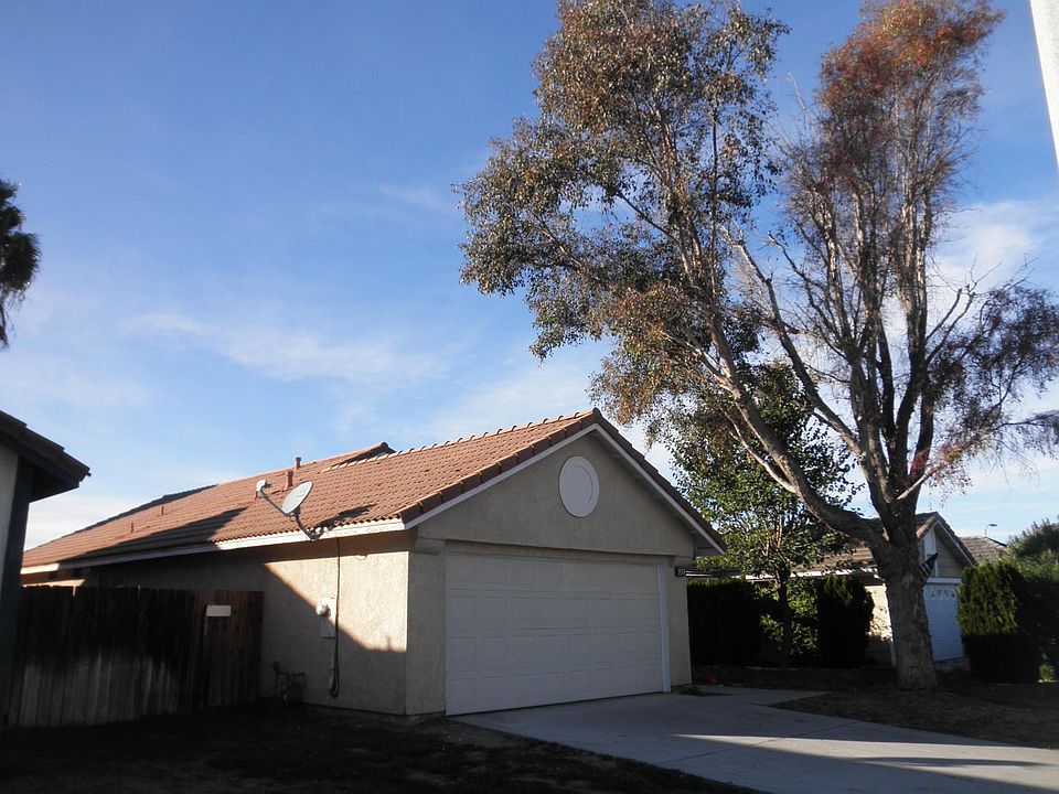 1st image of 959 Lilac St