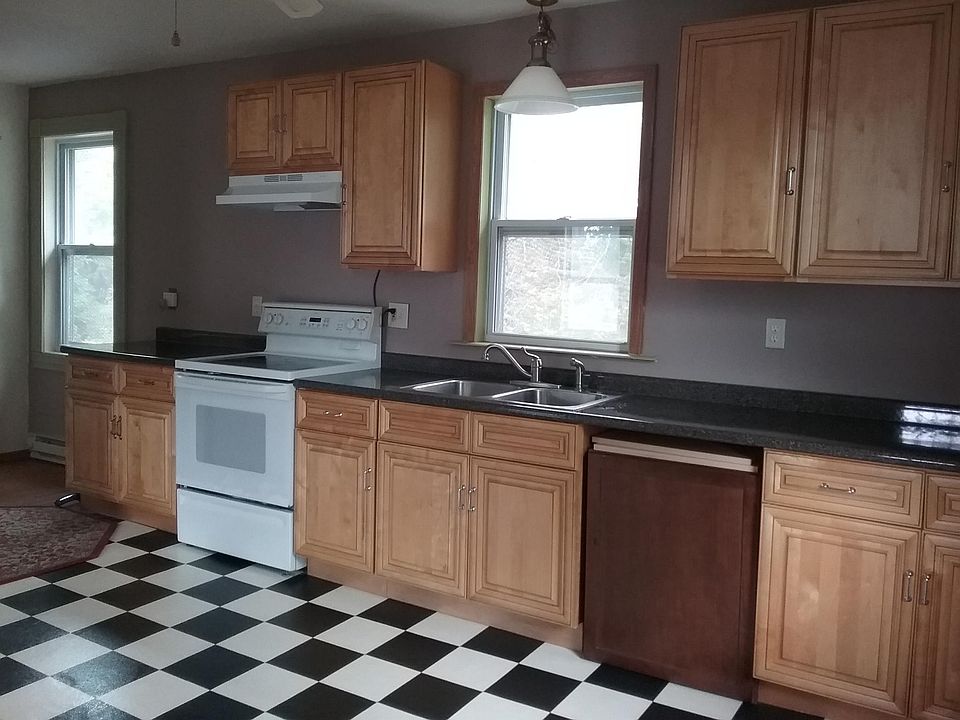 2nd image of 30 Hardy St Floor 2