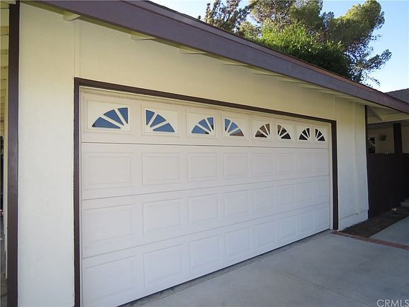 3rd image of 23593 Casa Loma Dr