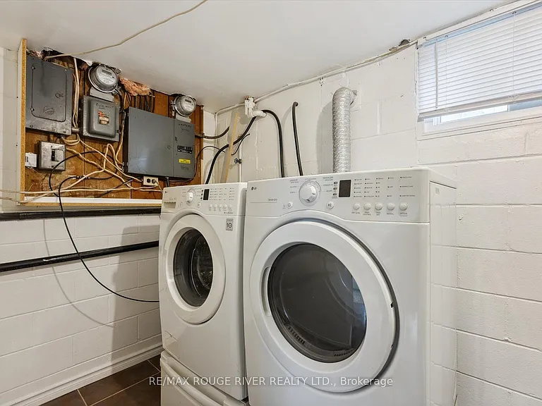 1121 Brock St S #BASEMENT — Photo 17