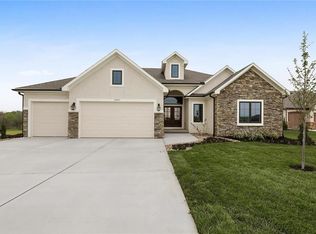 1202 Serenity Ct, Raymore, MO 64083
