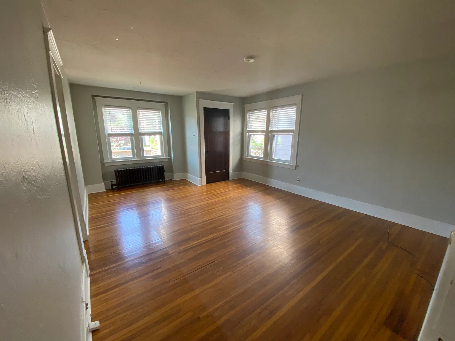 2 bed, 1000 sqft, $1,250 — Photo 4