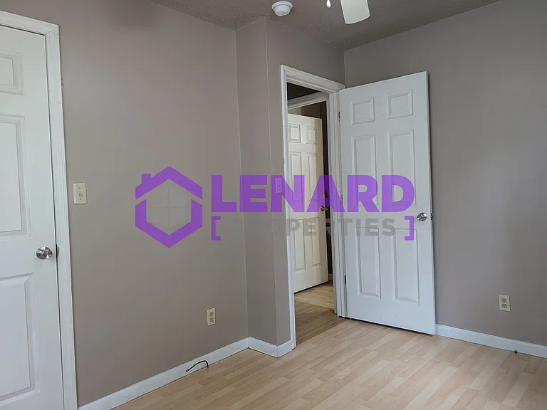 103 W McConnell St — Photo 9