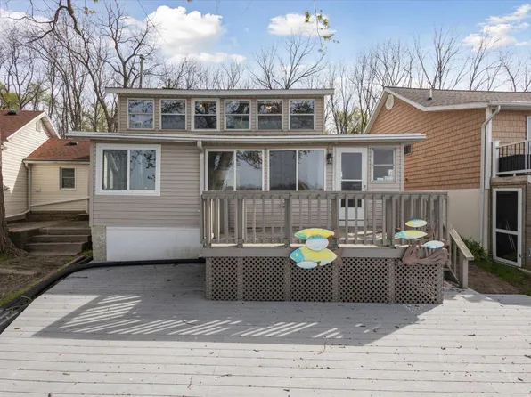 68398 Dailey Rd, Edwardsburg, MI 49112