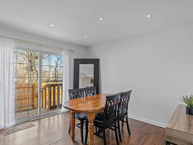 209 Errol Ln — Photo 14